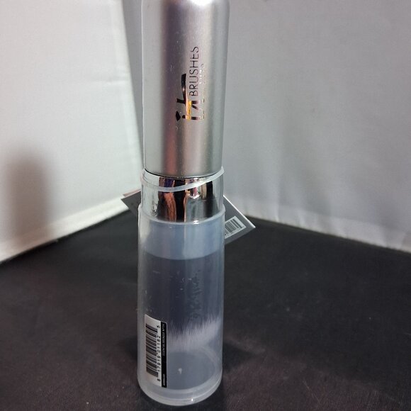 IT COSMETICS Airbrush Essential Bronzer Cosmetics Brush No 114 - Picture 2 of 3